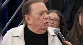Raul Gil, no Altas Horas, reclamou da saída do SBT